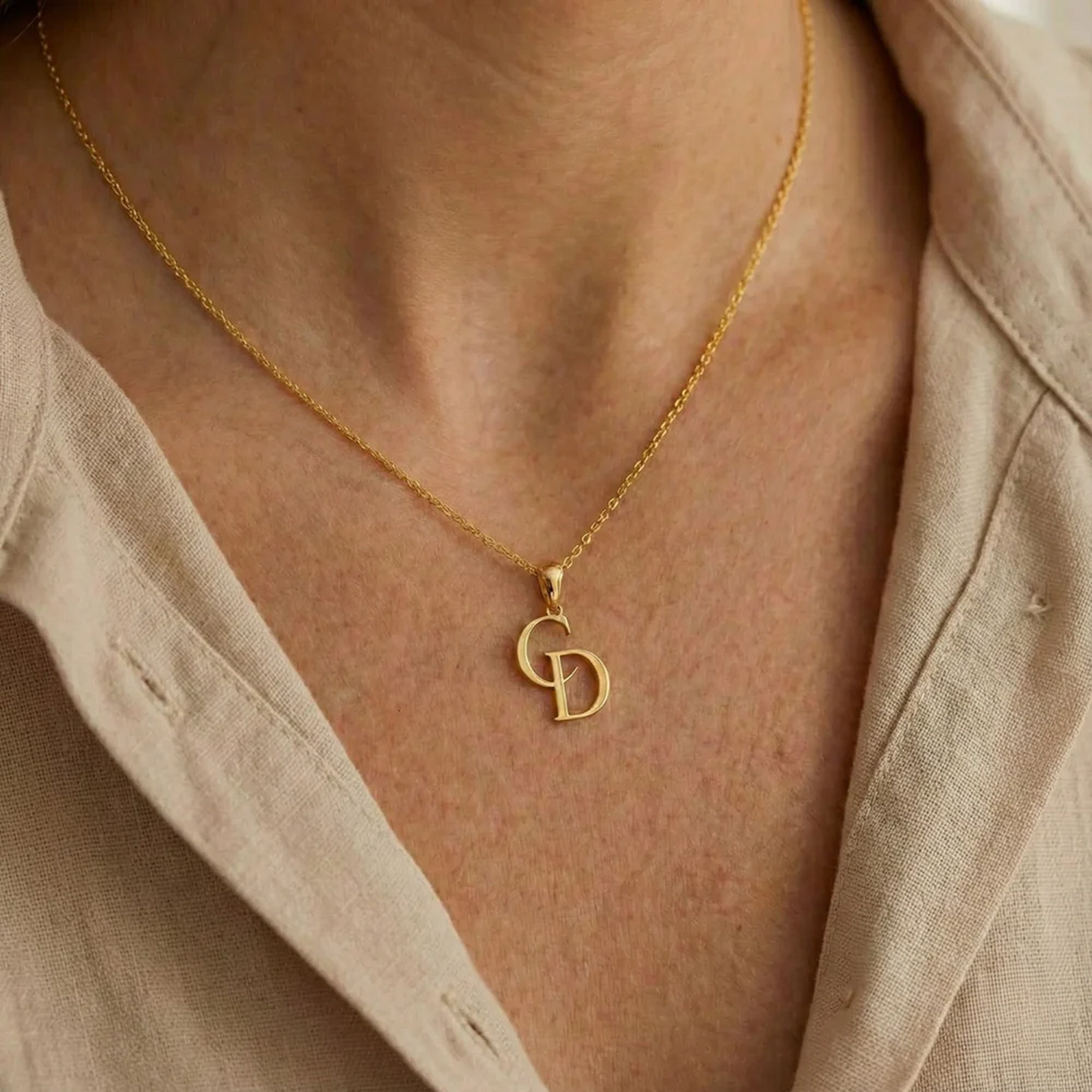 Collier avec lettre personnalisée
