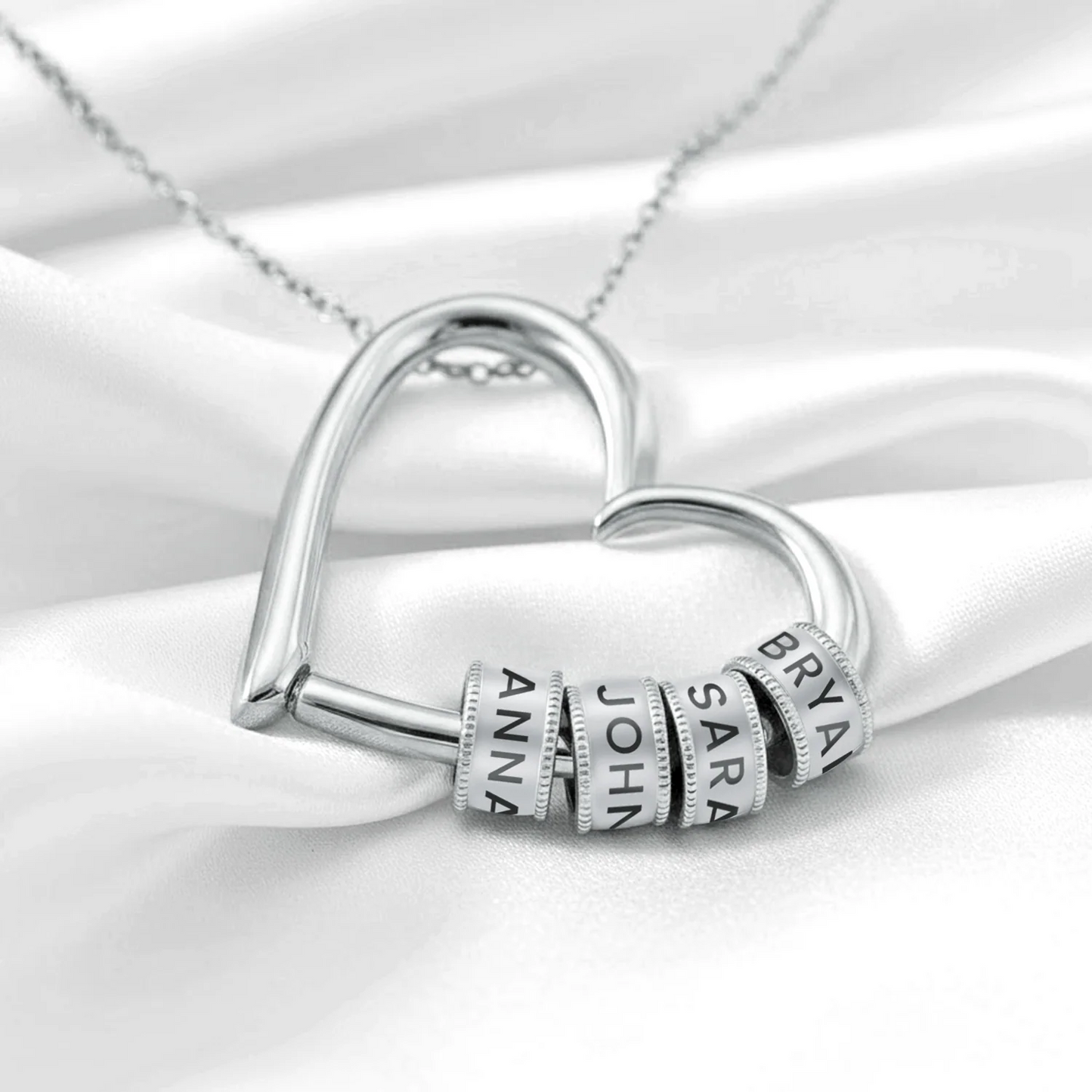 Collier Gravé « Cœur de la Famille »